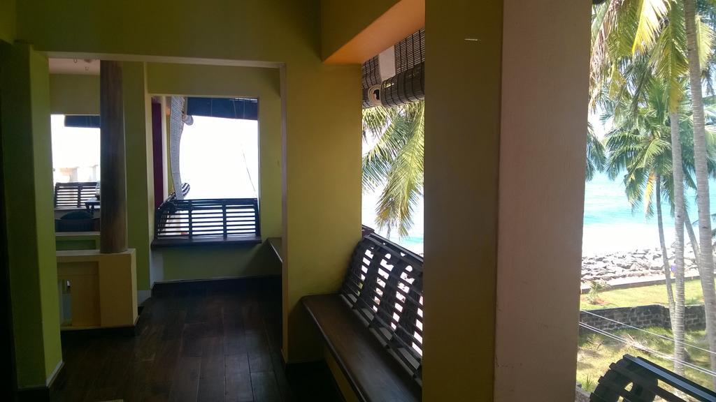 Palm Tree Anex Hotell Varkala Exteriör bild